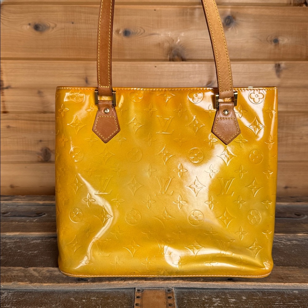 Louis Vuitton Vernis Yellow Houston Hand Bag